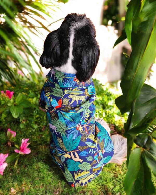 WhatsApp Image 2026-02-15 at 3.57.16 PM CAMISA SELVA TROPICAL - Ropa para perros y gatos