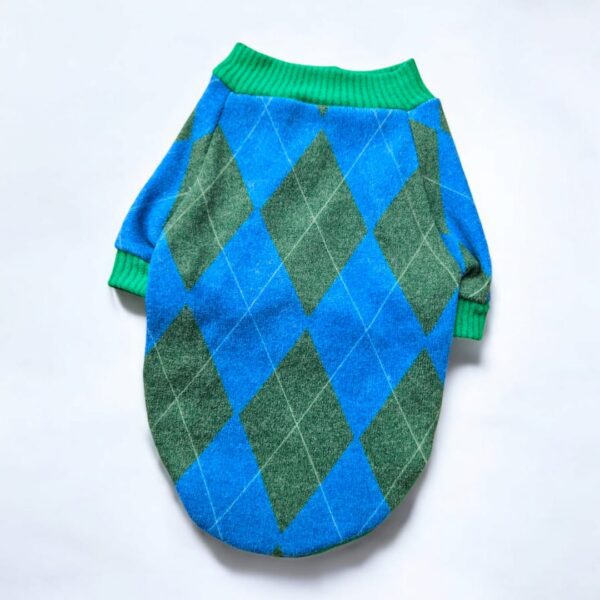 WhatsApp Image 2026-04-09 at 6.49.52 PM CHOMPERA ROMBOS - Ropa para perros y gatos