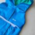 CAPA IMPERMEABLE PARA MASCOTAS CON CAPUCHA - Ropa para perros y gatos